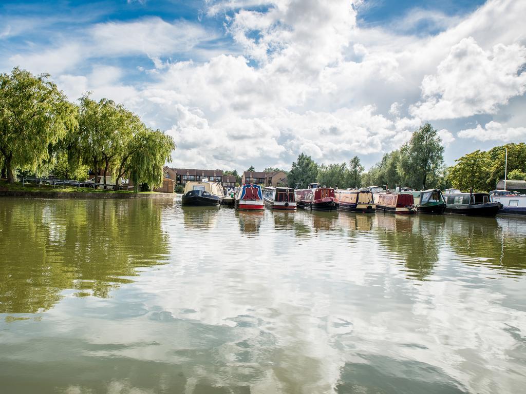 Peartree Lodge Waterside Milton Keynes Luaran gambar